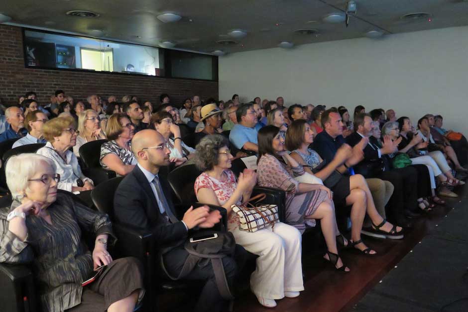 concierto “Cancionero Tradicional Sefardi”, interpretado por la cantante Lara Bello