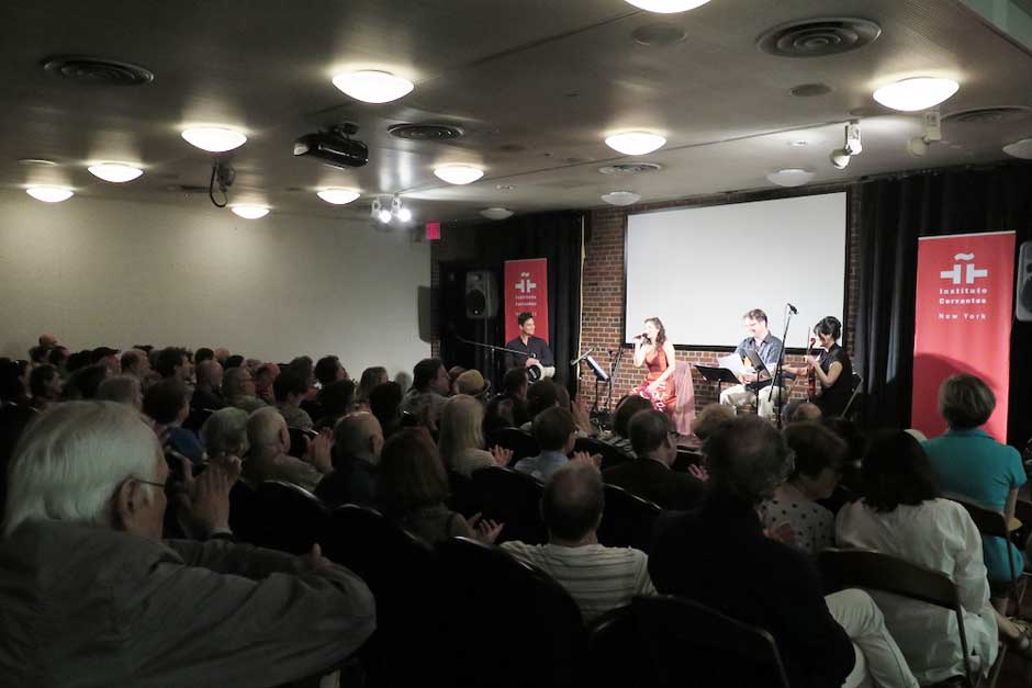 concierto “Cancionero Tradicional Sefardi”, interpretado por la cantante Lara Bello