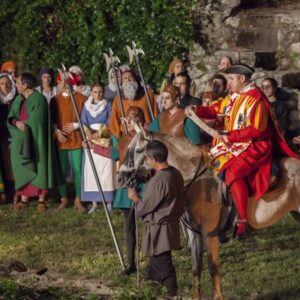 Un año más, Hervás se engalana para festejar su pasado judío con el festival Los Conversos, que en esta su 23ª edición se celebrará del 4 al 7 de julio.