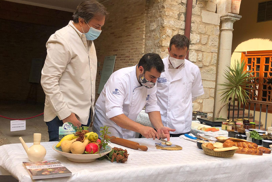 talleres gastronomicos sabores de sefarad javier zafra abigail cohen red de juderias de espana