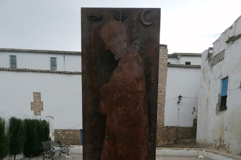 Las ciudades de la Red señalizan sus juderías con una placa de bronce