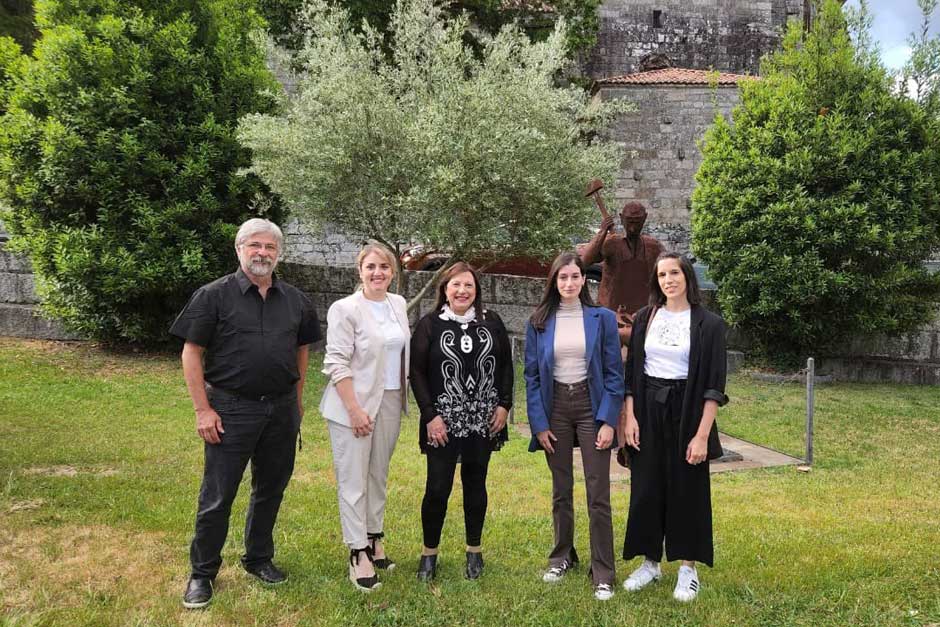 Ribadavia y Monforte de Lemos fueron escenario del espectáculo "Travesías", de la compositora de origen sefardí Liliana Benveniste | Red de Juderías de España Caminos de Sefarad