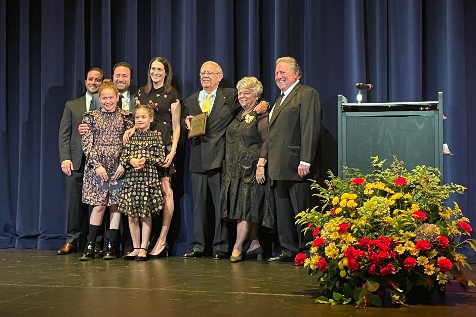 Doreen Alhadeff, Embajadora Honorífica de la Red de Juderías, condecorada con la Real Orden de Isabel la Católica