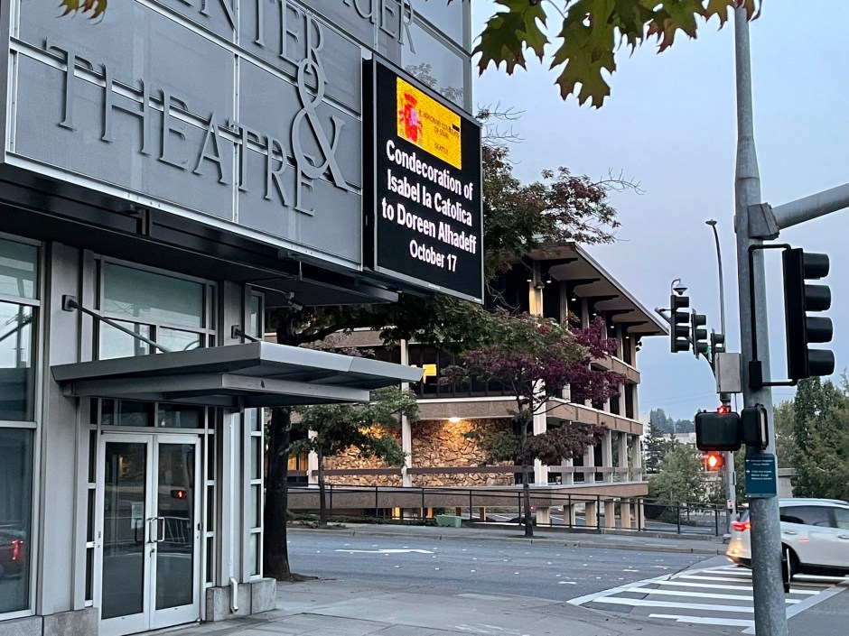 Doreen Alhadeff, Embajadora Honorífica de la Red de Juderías, condecorada con la Real Orden de Isabel la Católica
